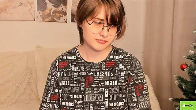 Funny bunnyy online show from 12/16/24, 09:31