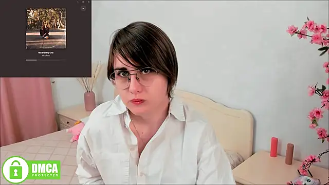 Funny bunnyy online show from 12/19/24, 09:06