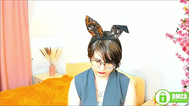 Funny bunnyy online show from 12/22/24, 09:20