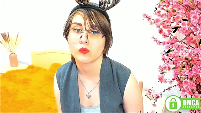 Funny bunnyy online show from 12/23/24, 03:29