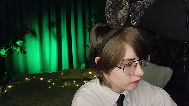 Funny bunnyy online show from 01/10/25, 01:41