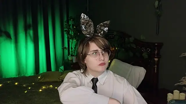 Funny bunnyy online show from 01/10/25, 04:51