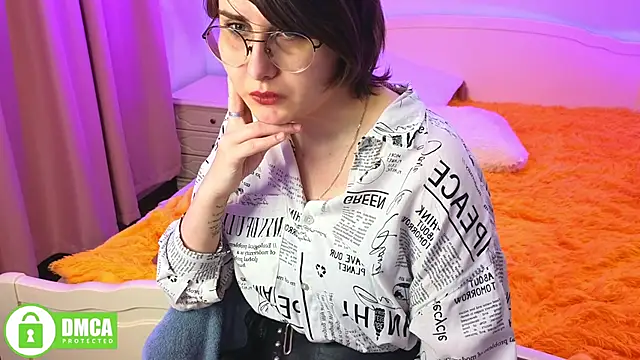 Funny bunnyy online show from 01/16/25, 03:23