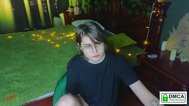 Funny bunnyy online show from 01/31/25, 04:36