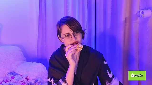 Funny bunnyy online show from 02/08/25, 08:32