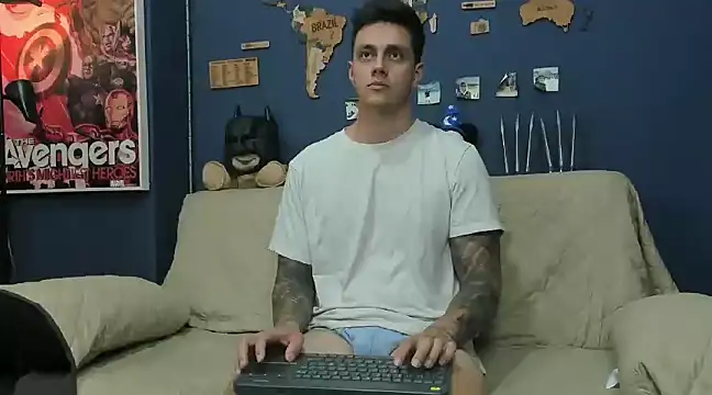 Snapshot of JeanBroc chatting on 12/13/24, 08:37 JeanBroc online show from 12/13/24, 08:37