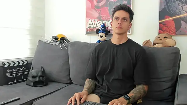 Snapshot of JeanBroc chatting on 12/04/25, 08:06 JeanBroc online show from 12/04/25, 08:06