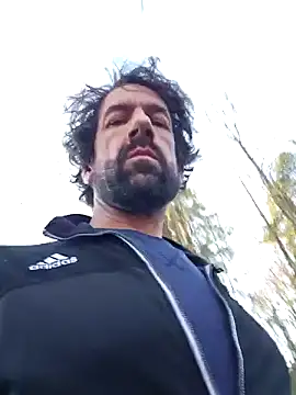 Snapshot of sinful_silvio chatting on 12/30/24, 09:19 sinful silvio online show from 12/30/24, 09:19