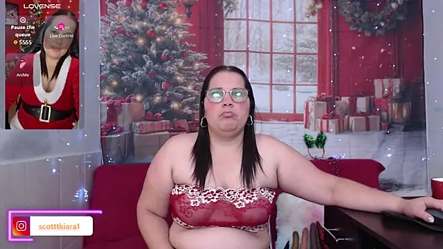 kiara scottt online show from 12/01/25, 09:14