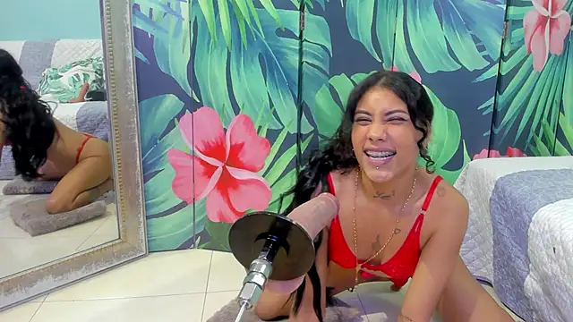Snapshot of Mieldeluna chatting on 02/20/26, 06:59 Mieldeluna online show from 02/20/26, 06:59