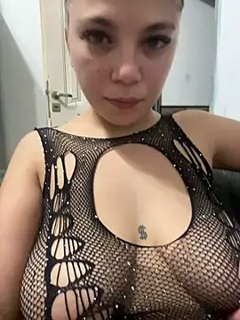 Snapshot of PEACHY439 chatting on 02/21/25, 04:29 PEACHY439 online show from 02/21/25, 04:29