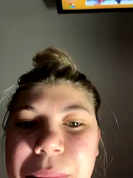 Snapshot of PEACHY439 chatting on 11/13/25, 05:17 PEACHY439 online show from 11/13/25, 05:17