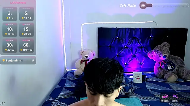 benji hoter online show from 10/27/25, 08:24