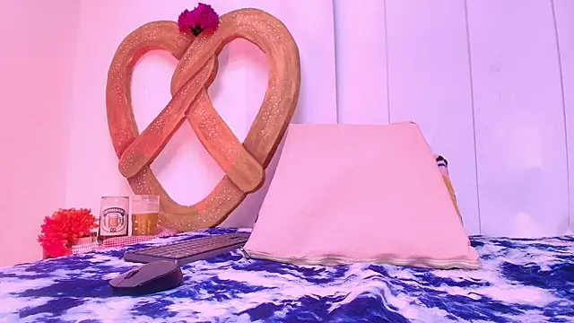 franyelimss online show from 09/24/25, 07:06