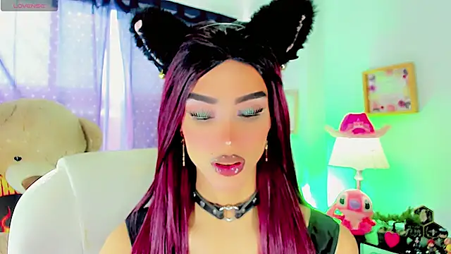 Snapshot of dollswit01 chatting on 02/09/25, 01:25 dollswit01 online show from 02/09/25, 01:25