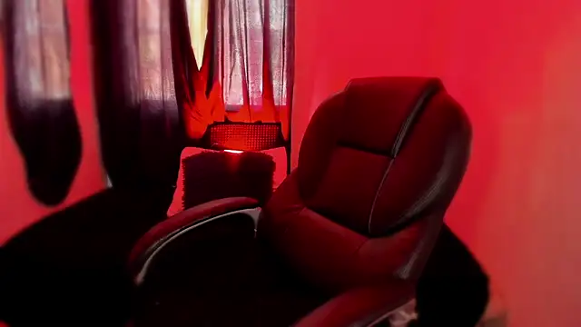 isabelithaa online show from 05/06/26, 02:55