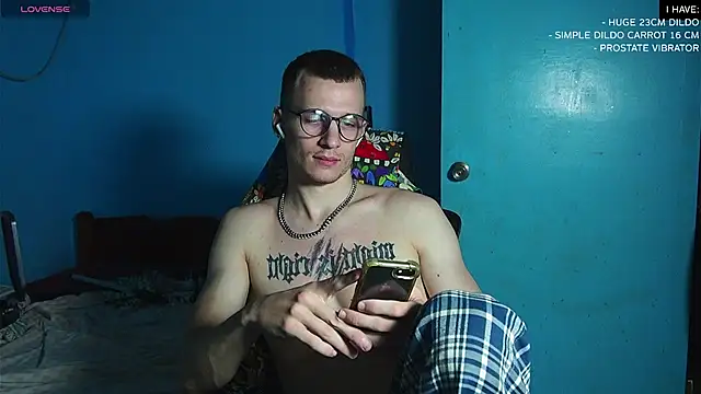 mickeypict online show from 03/14/25, 12:51