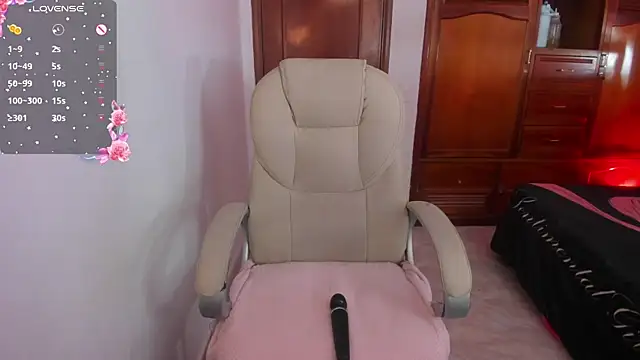 Maavca  online show from 11/10/25, 08:08