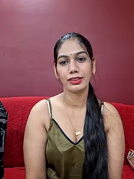 Snapshot of Garima_G chatting on 10/15/25, 04:40 Garima G online show from 10/15/25, 04:40