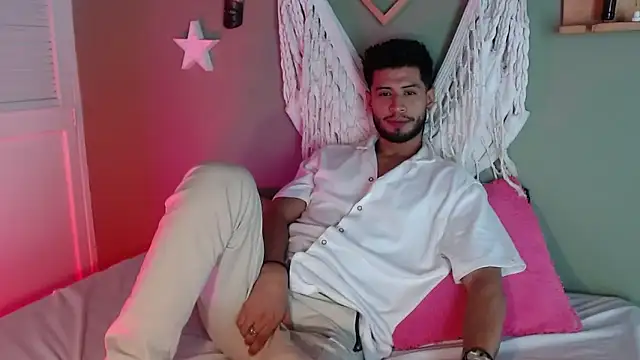 Colby brown03 online show from 11/19/25, 03:50