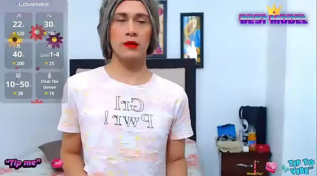 tifaniith online show from 01/15/25, 02:35