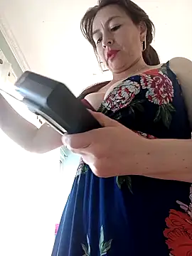 sussy 185 online show from 11/18/25, 07:51