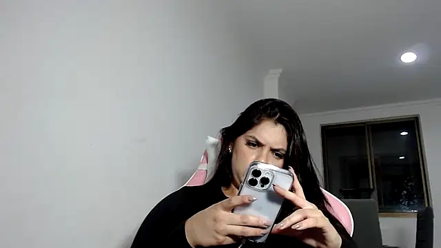 kimberlyhills1 online show from 03/10/25, 11:06