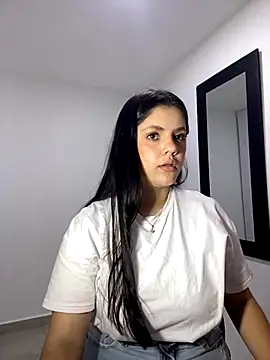 kimberlyhills1 online show from 09/25/25, 05:00