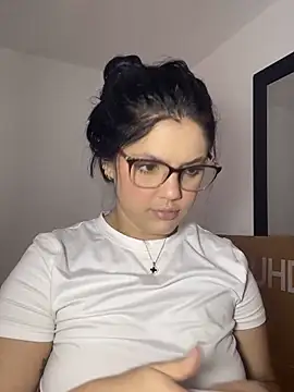 kimberlyhills1 online show from 11/24/25, 08:19