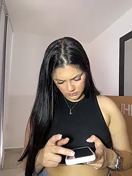 kimberlyhills1 online show from 11/30/25, 09:19