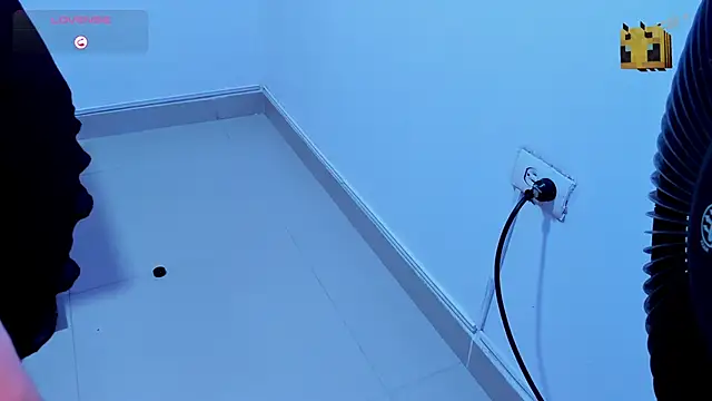 AlexaFoxy18 online show from 03/11/25, 11:01