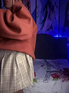 Im Little online show from 12/14/24, 02:56