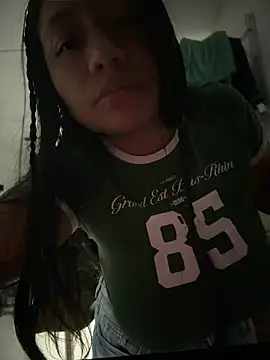 Im Little online show from 05/06/26, 02:19