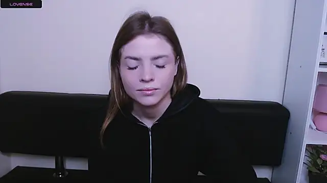 Snapshot of MissOliviaa_ chatting on 01/08/25, 07:24 MissOliviaa  online show from 01/08/25, 07:24