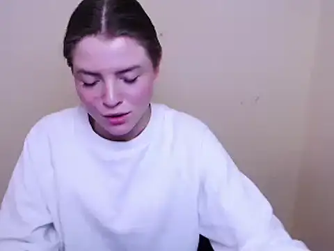 Snapshot of MissOliviaa_ chatting on 01/22/25, 04:55 MissOliviaa  online show from 01/22/25, 04:55