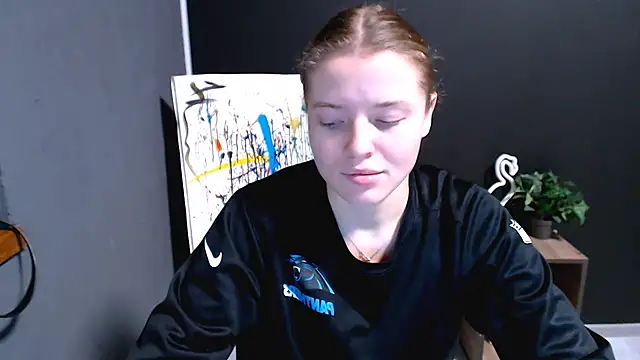 MissOliviaa  online show from 11/12/25, 01:33