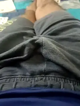 Snapshot of nick05inch chatting on 09/15/25, 07:52 nick05inch online show from 09/15/25, 07:52