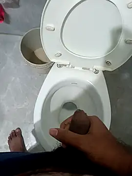 Snapshot of nick05inch chatting on 10/04/25, 06:39 nick05inch online show from 10/04/25, 06:39