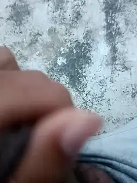 Snapshot of nick05inch chatting on 10/24/25, 12:23 nick05inch online show from 10/24/25, 12:23