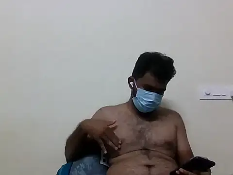 Snapshot of nick05inch chatting on 10/30/25, 01:34 nick05inch online show from 10/30/25, 01:34