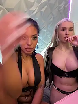 Snapshot of AlyssaHottv_ chatting on 02/18/26, 07:54 AlyssaHottv online show from 02/18/26, 07:54