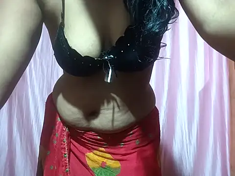 poojaxxx65 online show from 02/22/25, 07:34