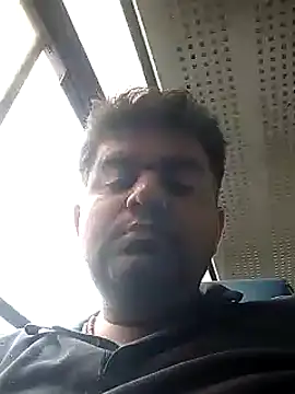 Snapshot of Happyman300 chatting on 09/12/25, 06:57 Happyman300 online show from 09/12/25, 06:57