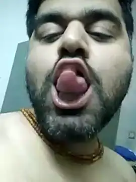 Snapshot of Happyman300 chatting on 11/09/25, 08:29 Happyman300 online show from 11/09/25, 08:29