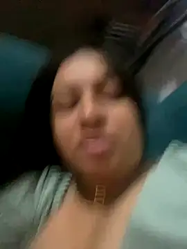 Snapshot of lalinha_sapeka chatting on 11/10/25, 11:37 lalinha sapeka online show from 11/10/25, 11:37