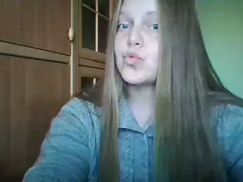 Evasapples online show from 12/14/24, 01:49