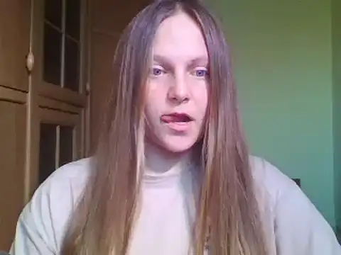 Evasapples online show from 02/11/25, 07:54