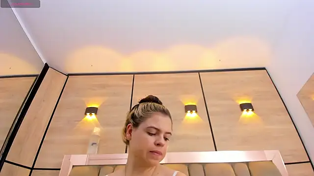 dorothy vegga online show from 12/03/25, 03:47