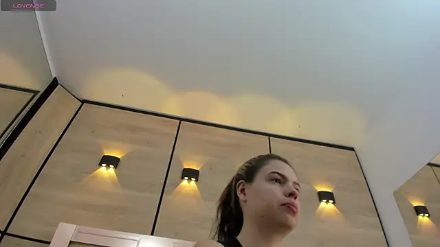 Snapshot of dorothy_vegga chatting on 01/19/26, 03:32 dorothy vegga online show from 01/19/26, 03:32