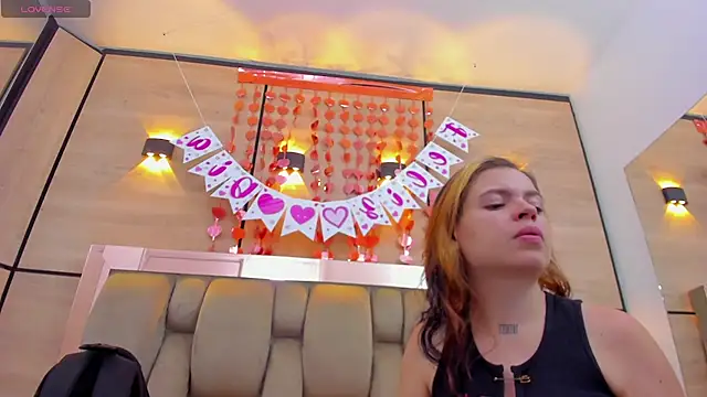 Snapshot of dorothy_vegga chatting on 02/06/26, 02:27 dorothy vegga online show from 02/06/26, 02:27